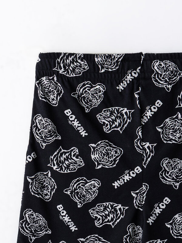 MARK FORMELLE Шорты 591589 533701 тигры на черном