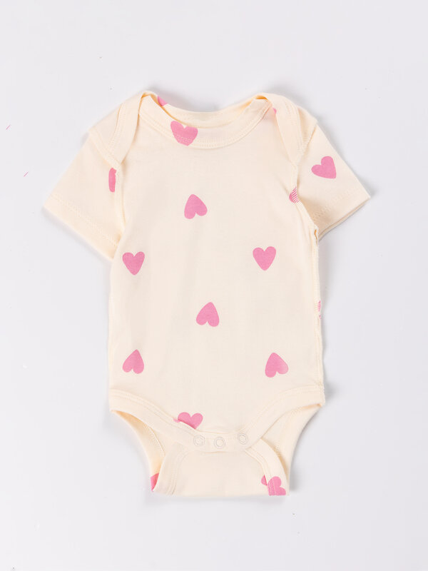 MARK FORMELLE Боди детское 592201 13015-1-2 сердечки на молоке +розовое саше