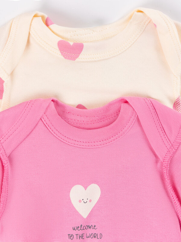 MARK FORMELLE Боди детское 592201 13015-1-2 сердечки на молоке +розовое саше