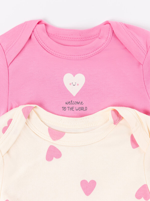 MARK FORMELLE Боди детское 592203 13015-2 сердечки на молоке +розовое саше