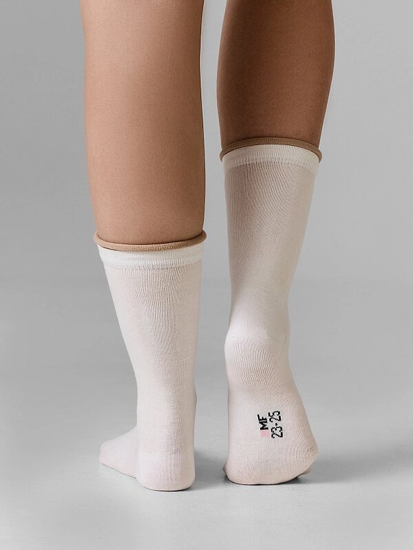 MARK FORMELLE Женские носки 592239 245K-3509 белый