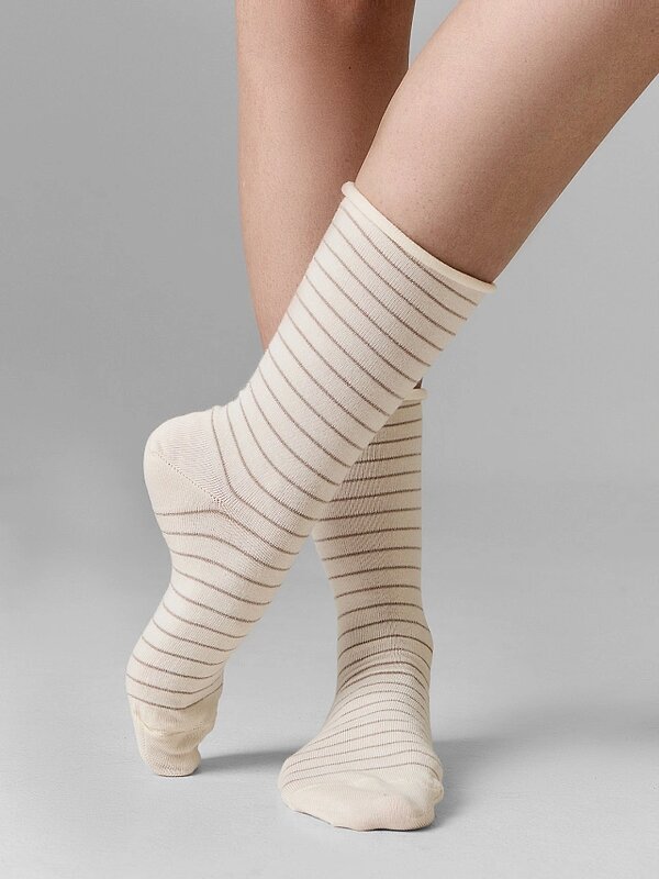 MARK FORMELLE Женские носки 592241 245K-3577 молочный