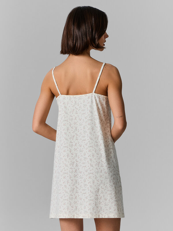 MARK FORMELLE Сорочка 592270 152496 цветы на сумрачно-белом