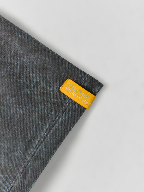 MARK FORMELLE Футболка 592281 113452 ACID WASH на железе +печать