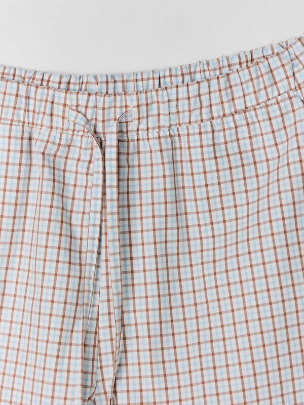 MARK FORMELLE Шорты 592293 132341-2 клетка на св.молочном