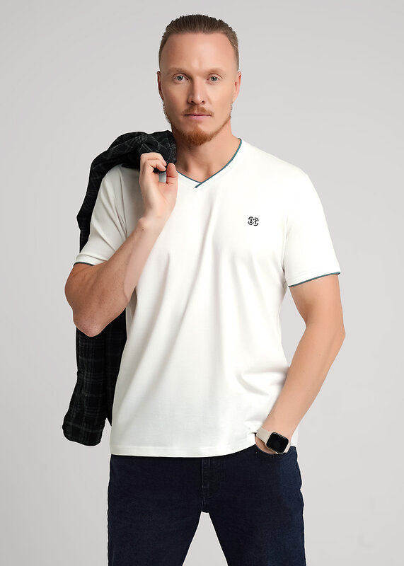 CLEVER Футболка 592336 562012/04гг maxi(макси)_п молочный