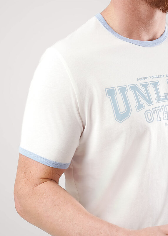 CLEVER Футболка 592507 552525/21кд maxi(макси)_п молочный