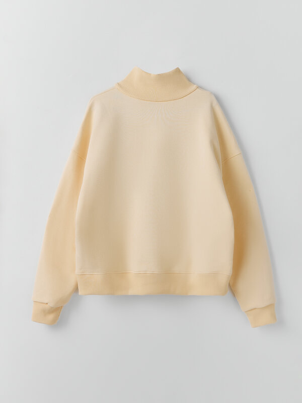 MARK FORMELLE Толстовка 592611 122948 ваниль