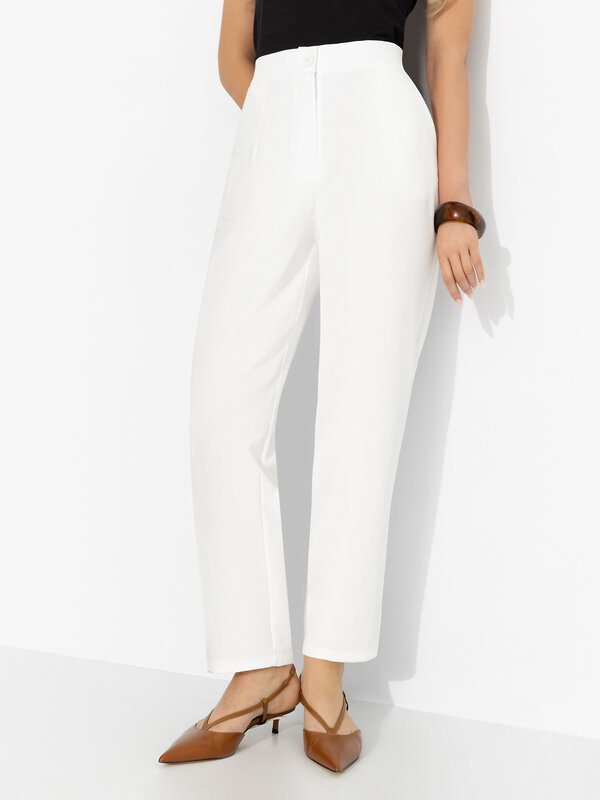 CHARUTTI Брюки 592678 12870 Белый