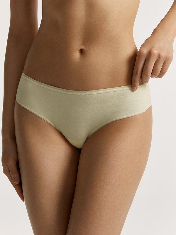 Minimi Трусы 592759 Mi 2611B Classic Трусы Brasiliana (кружево), CO (BO261) Avorio (Молочный)