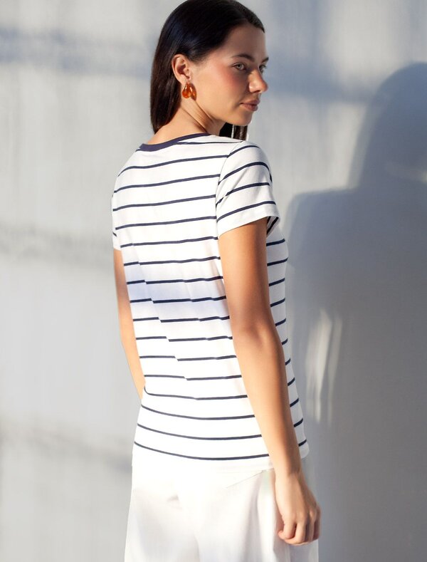 VILATTE Футболка 592985 D49.156 белый-т.синий