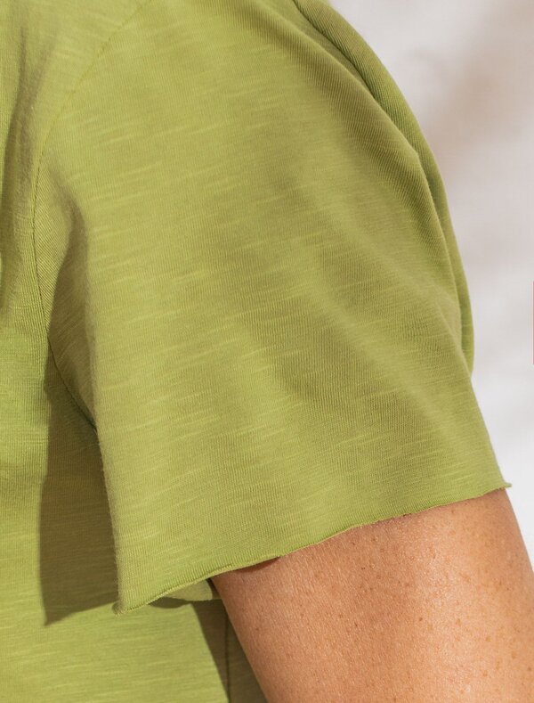 VILATTE Футболка 592998 D49.163 фисташковый_ветка