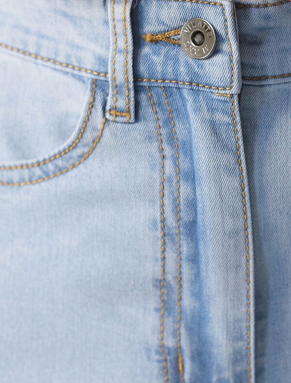 VILATTE Джинсы 593010 D54.317 светло-голубой