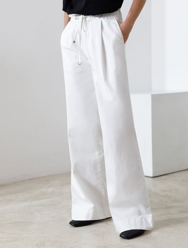 VILATTE Джинсы 593013 D54.319 белый