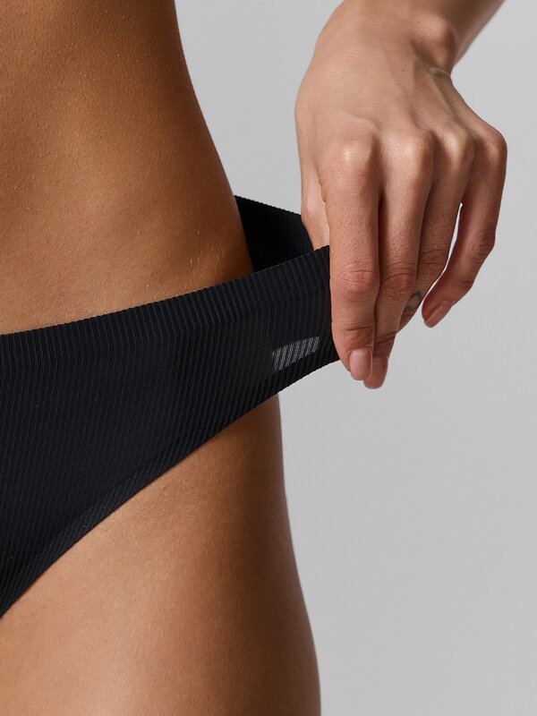 MARK FORMELLE Трусы 603951 412783 черный