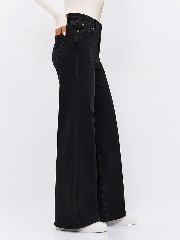 Omsa Джинсы 605031 OmD 1500 WIDE LEG Джинсы жен. Nero (Черный)