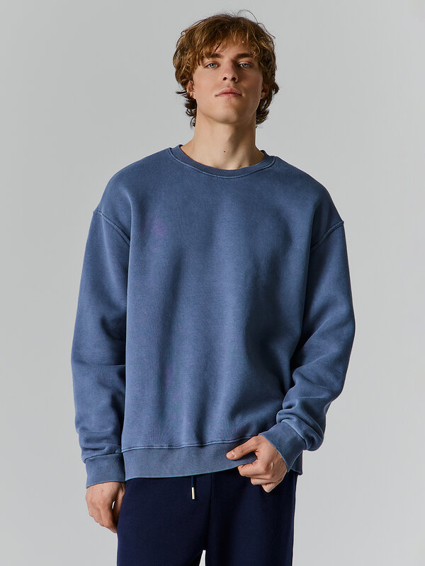 MARK FORMELLE Свитшот 611502 121901 ACID WASH на гризайле