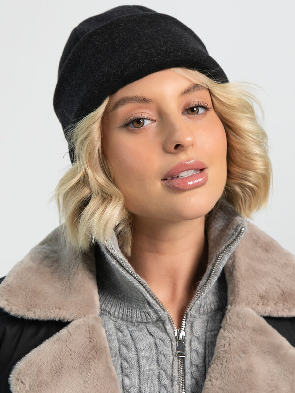 LT Collection Шапка 611528 Ш29-23М Черный
