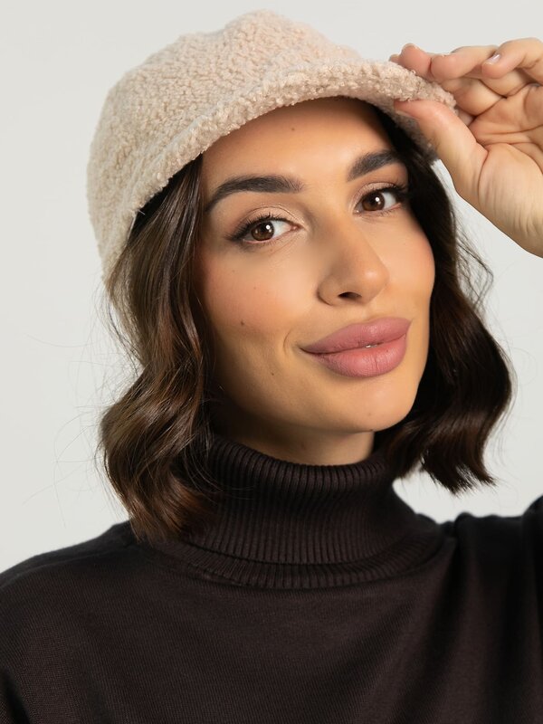 LT Collection Шапка 613382 КБ01-23М Бежевый